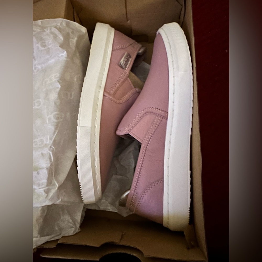 UGG ROSE SLIP ON - Picture 2 of 4